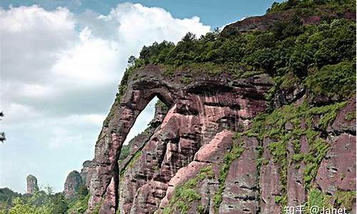 江西龙虎山旅游攻略三日游费用多少钱一天_江西龙虎山旅游攻略三日游费用多少钱